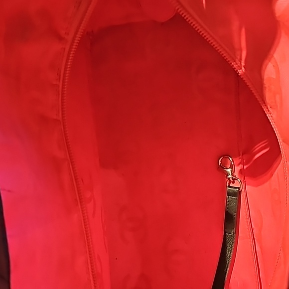 Authentic CHANEL Tote Bag Calfskin Cambon - Picture 6 of 16